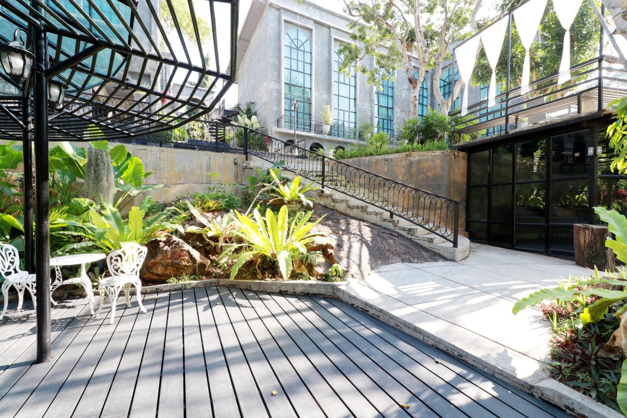 Отель Capital O 464 At Nata Chiangmai Chic Jungle Маэ-Рим Экстерьер фото
