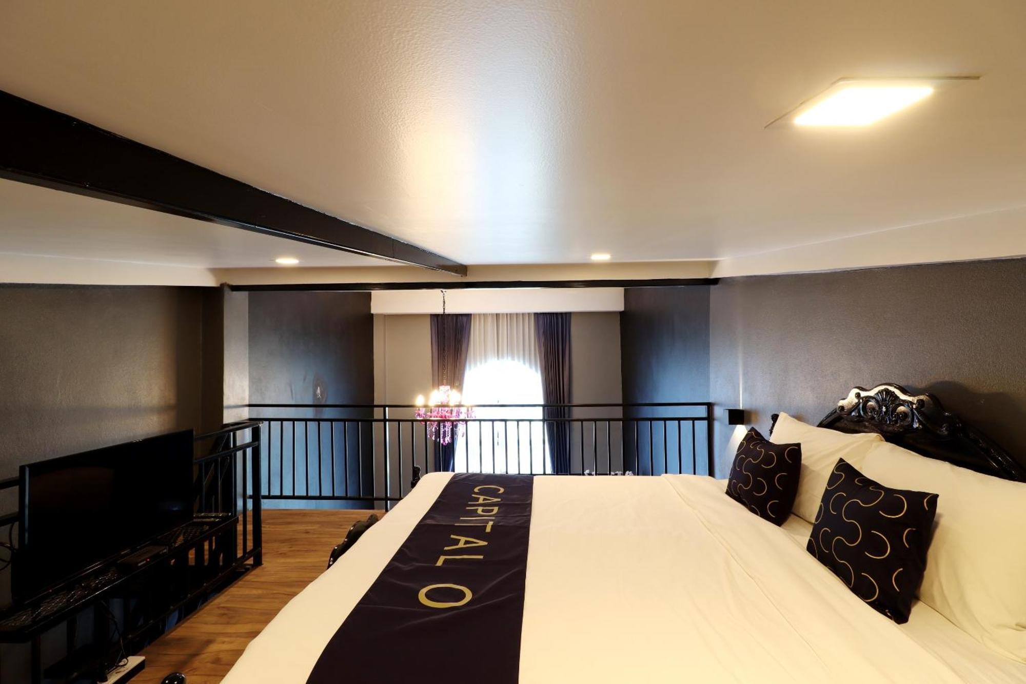 Отель Capital O 464 At Nata Chiangmai Chic Jungle Маэ-Рим Экстерьер фото